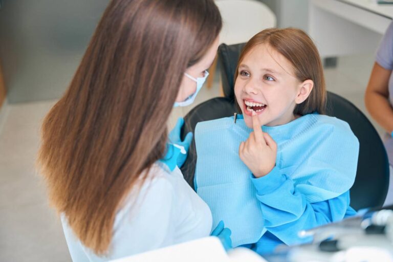 Orthodontiste à Saint-Denis : soins dentaires complets en urgence